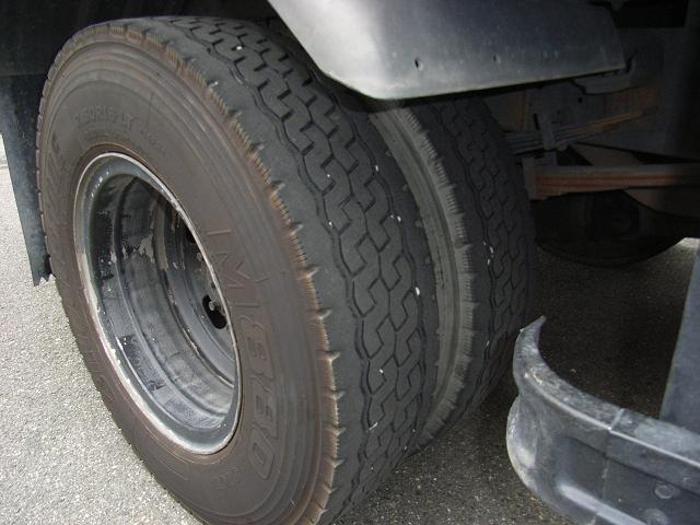 CANTER rear tyre
